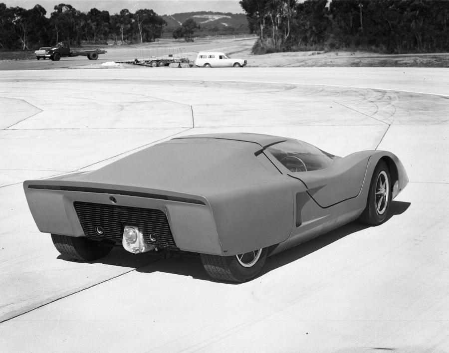  Holden Hurricane Concept 1969 года  (фото 17 из 81)